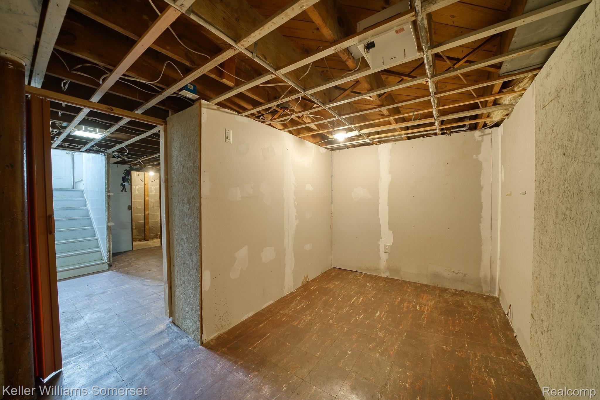 8485 Stephens Road Center Line, MI 48015 - Photo 27 of 27 Gallery Image 27