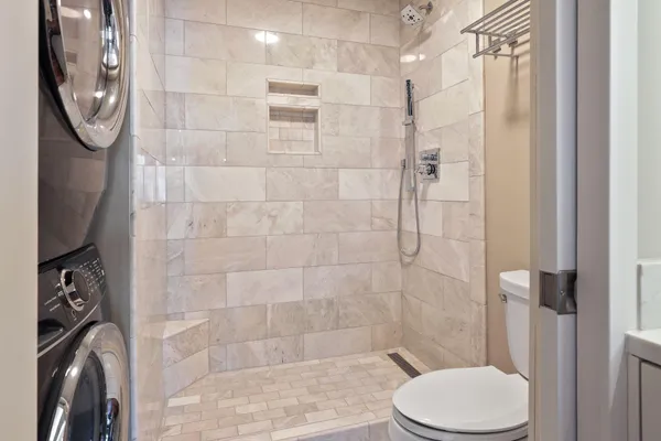 $335,000 | 168 6th Street East, Unit 2702, St. Paul, MN 55101