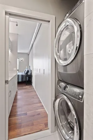 $335,000 | 168 6th Street East, Unit 2702, St. Paul, MN 55101