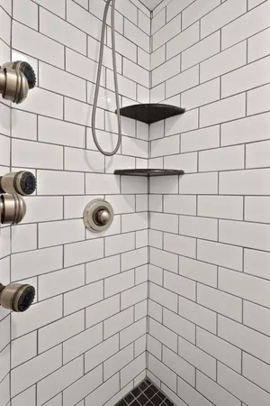 $335,000 | 168 6th Street East, Unit 2702, St. Paul, MN 55101