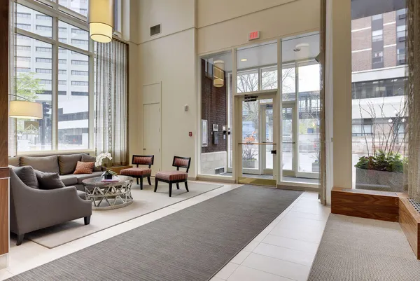 $335,000 | 168 6th Street East, Unit 2702, St. Paul, MN 55101