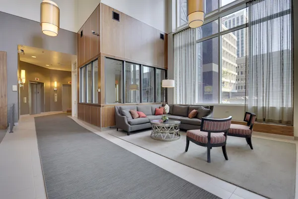 $335,000 | 168 6th Street East, Unit 2702, St. Paul, MN 55101