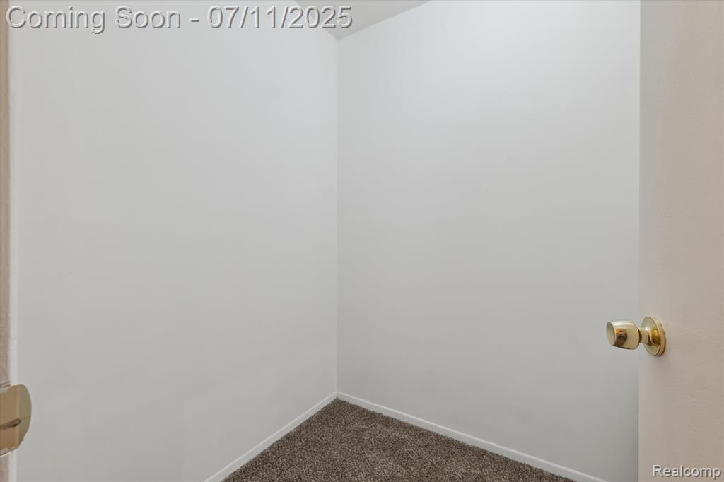 33981 Embassy Street Chesterfield, MI 48047 - Photo 41 of 51