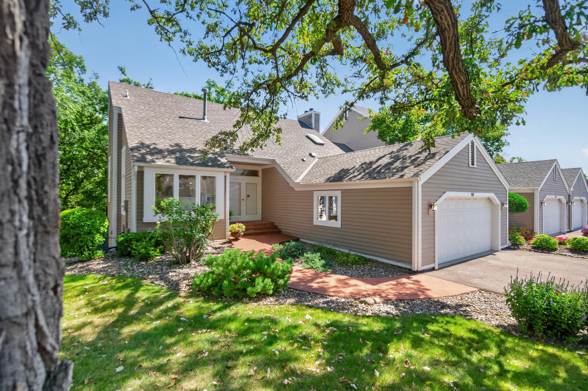3631 Oakton Ridge Minnetonka, MN 55305 - Photo 5 of 53 Gallery Image 5