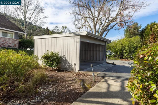 $979,000 | 183 Miramonte Drive, Moraga, CA 94556