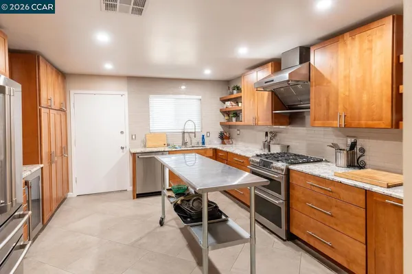 $979,000 | 183 Miramonte Drive, Moraga, CA 94556