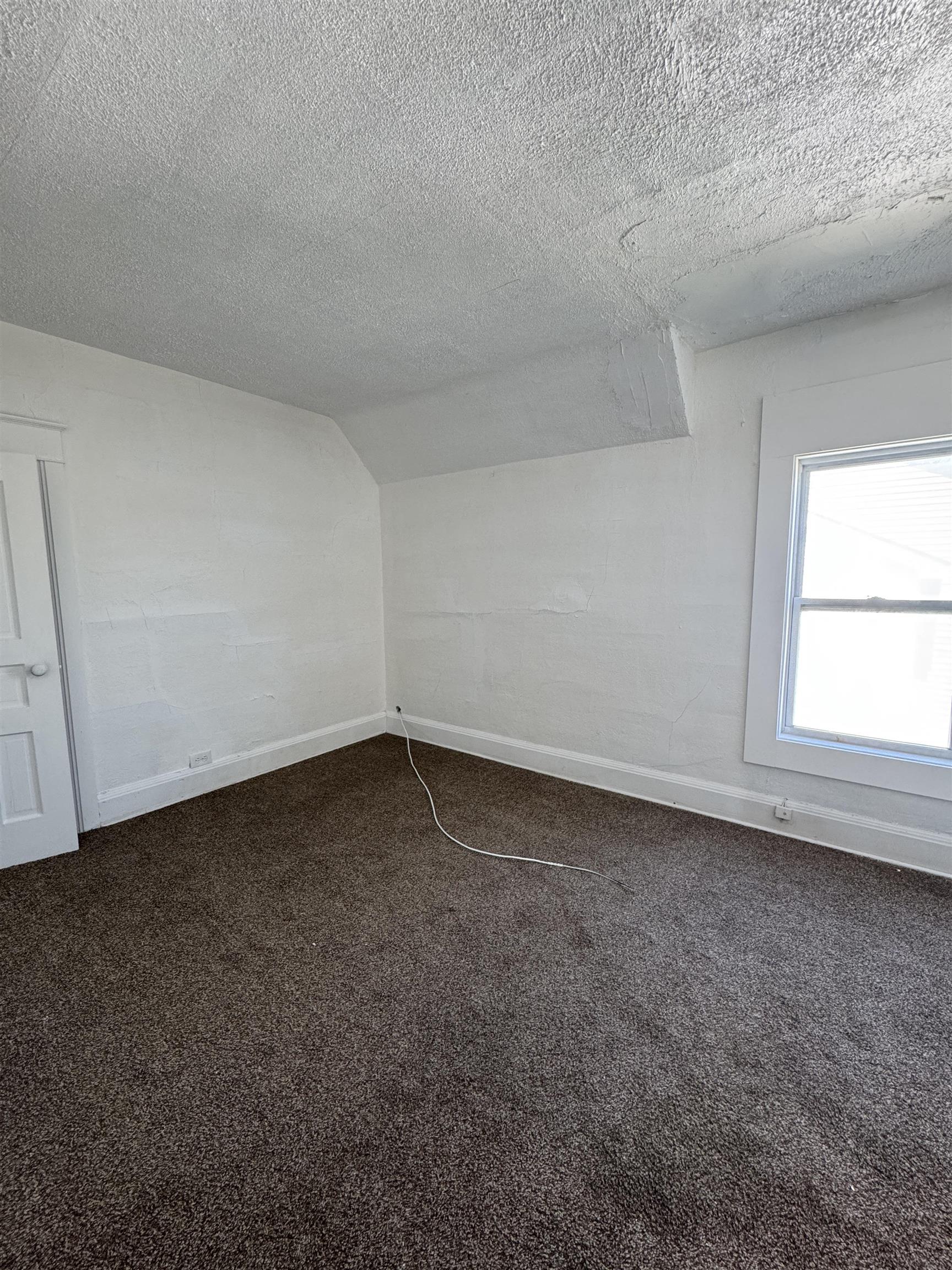 1303 Root Street Flint, MI 48503 - Photo 8 of 16