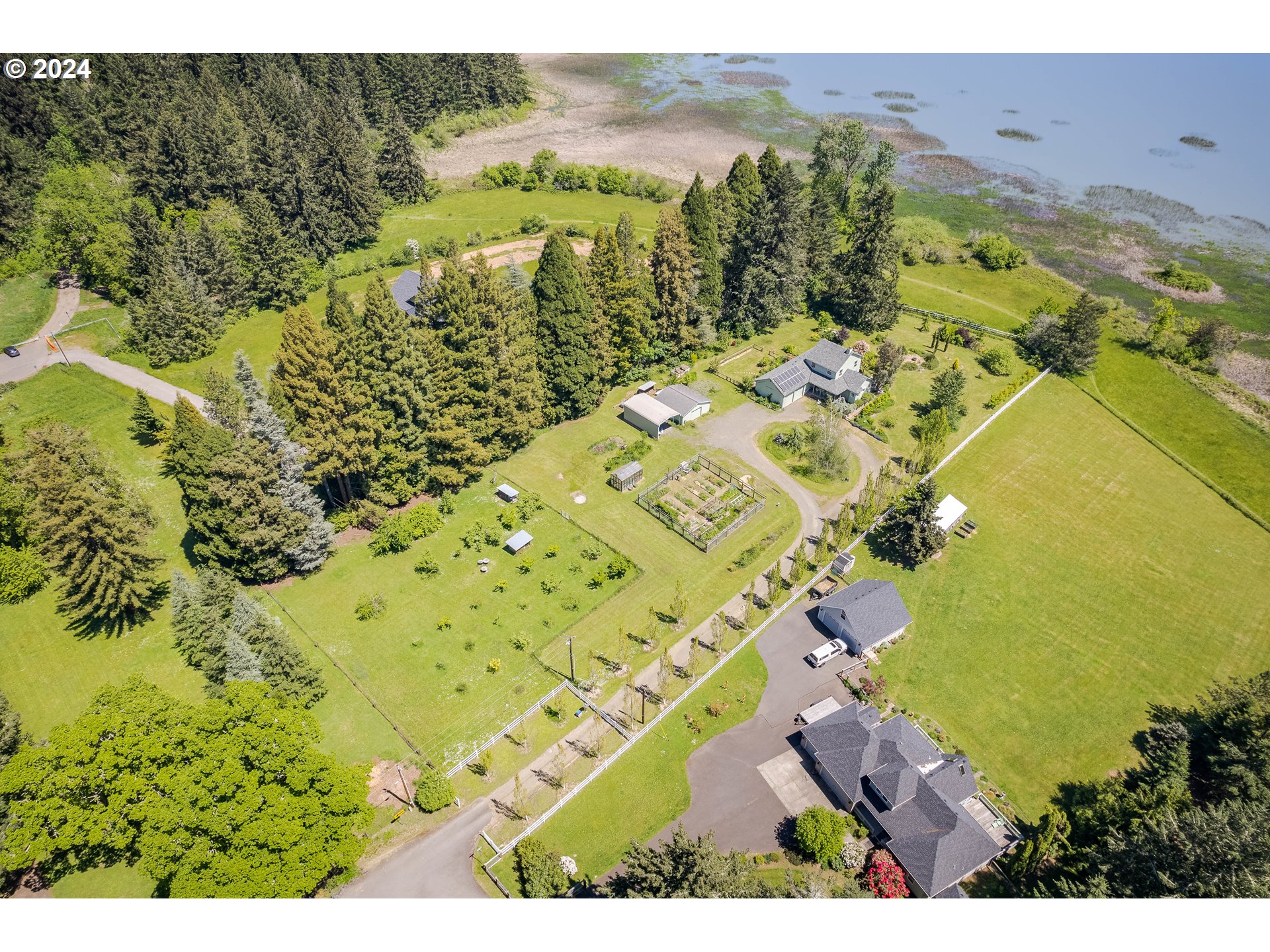 26127 Marina Road Veneta, OR 97487 - Photo 40 of 48 Gallery Image 40