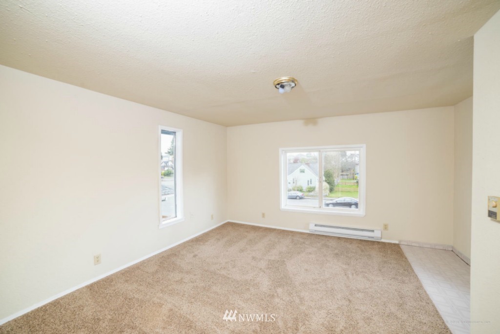 3316 Rucker Avenue Everett, WA 98201 - Photo 11 of 18