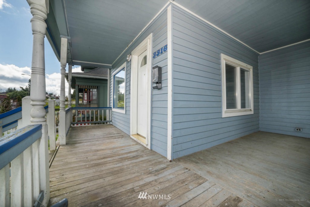 3316 Rucker Avenue Everett, WA 98201 - Photo 13 of 18