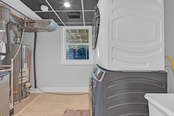 a view of walk in closet