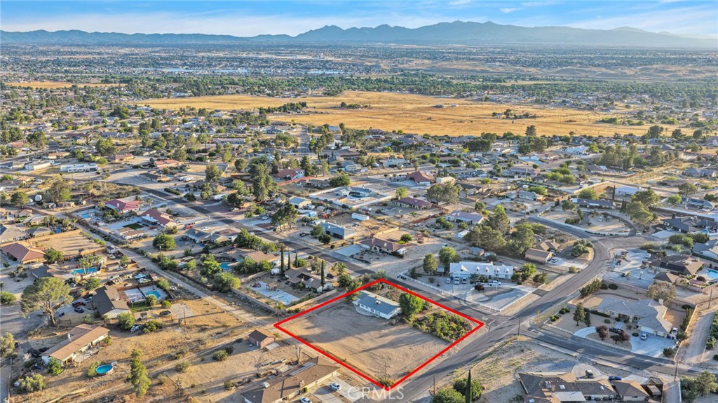 15177 Mendota Road North Apple Valley, CA 92307 - Photo 50 of 50 a view of an ocean and city