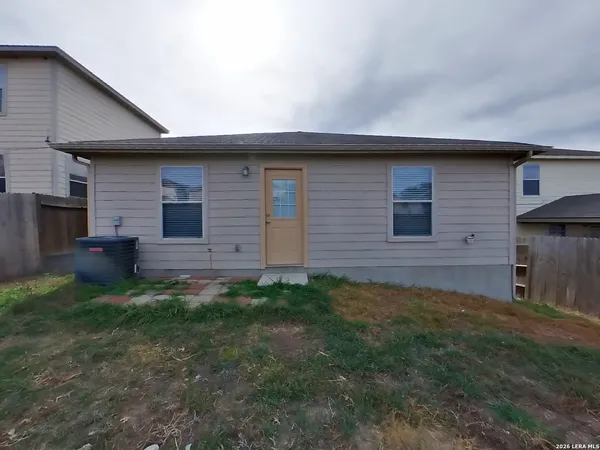 $1,329 | 5746 Butch, San Antonio, TX 78252