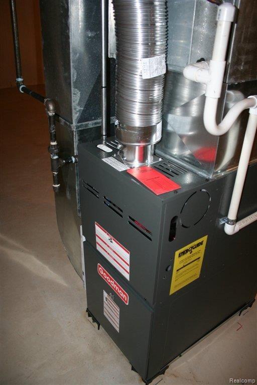 22055 River Ridge Trail, Unit 42 Farmington, MI 48335 - Photo 22 of 25 New furnace & humidifier!