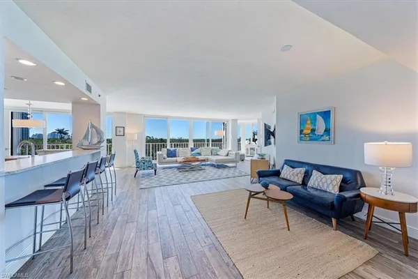 $14,500 | 6361 Pelican Bay Boulevard, Unit 305, Naples, FL 34108