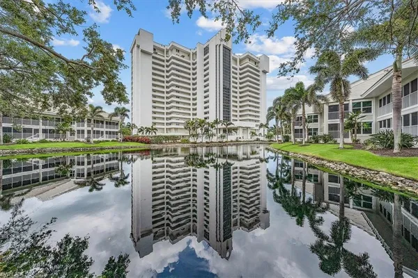 $14,500 | 6361 Pelican Bay Boulevard, Unit 305, Naples, FL 34108