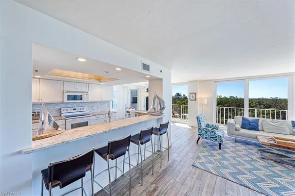 $14,500 | 6361 Pelican Bay Boulevard, Unit 305, Naples, FL 34108