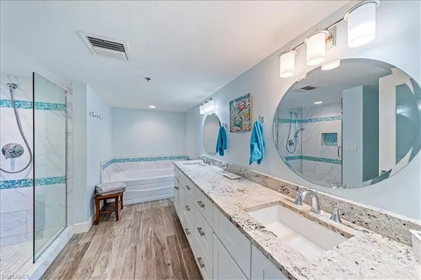 $14,500 | 6361 Pelican Bay Boulevard, Unit 305, Naples, FL 34108
