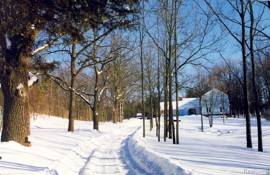 2290 Gale Road Ann Arbor, MI 48105 - Photo 23 of 27 2290 Gale (Winter2).jpg