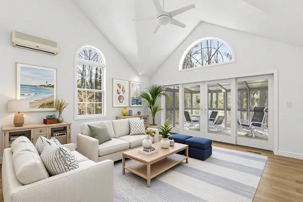 $529,900 | 30 Meadow Lane, Unit 8, Freeport, ME 04032