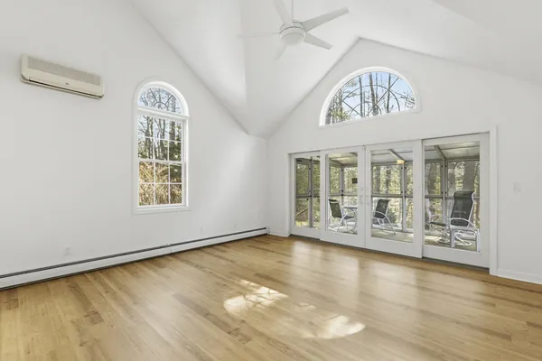 $529,900 | 30 Meadow Lane, Unit 8, Freeport, ME 04032