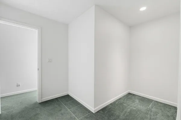 $529,900 | 30 Meadow Lane, Unit 8, Freeport, ME 04032