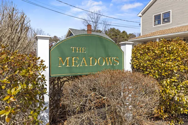 $529,900 | 30 Meadow Lane, Unit 8, Freeport, ME 04032