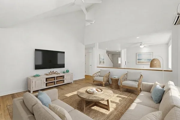 $529,900 | 30 Meadow Lane, Unit 8, Freeport, ME 04032