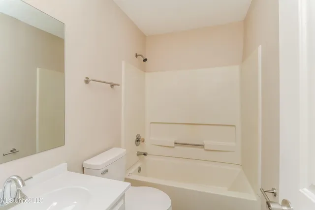 $1,740 | 4250 Brighton Drive, Horn Lake, MS 38637