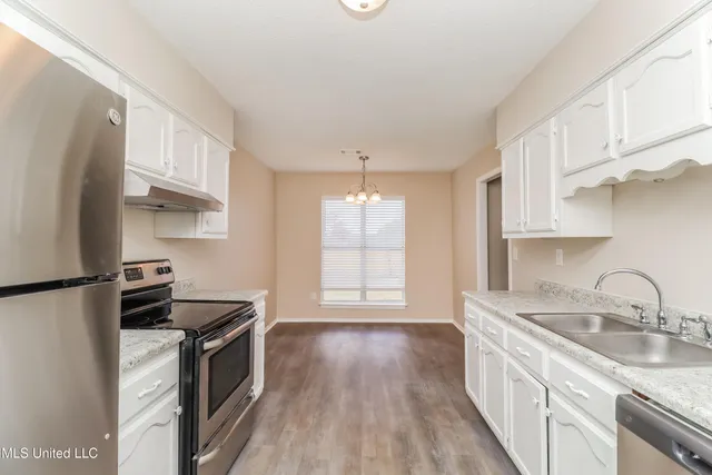 $1,740 | 4250 Brighton Drive, Horn Lake, MS 38637