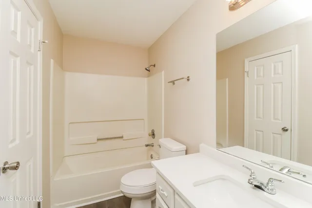 $1,740 | 4250 Brighton Drive, Horn Lake, MS 38637