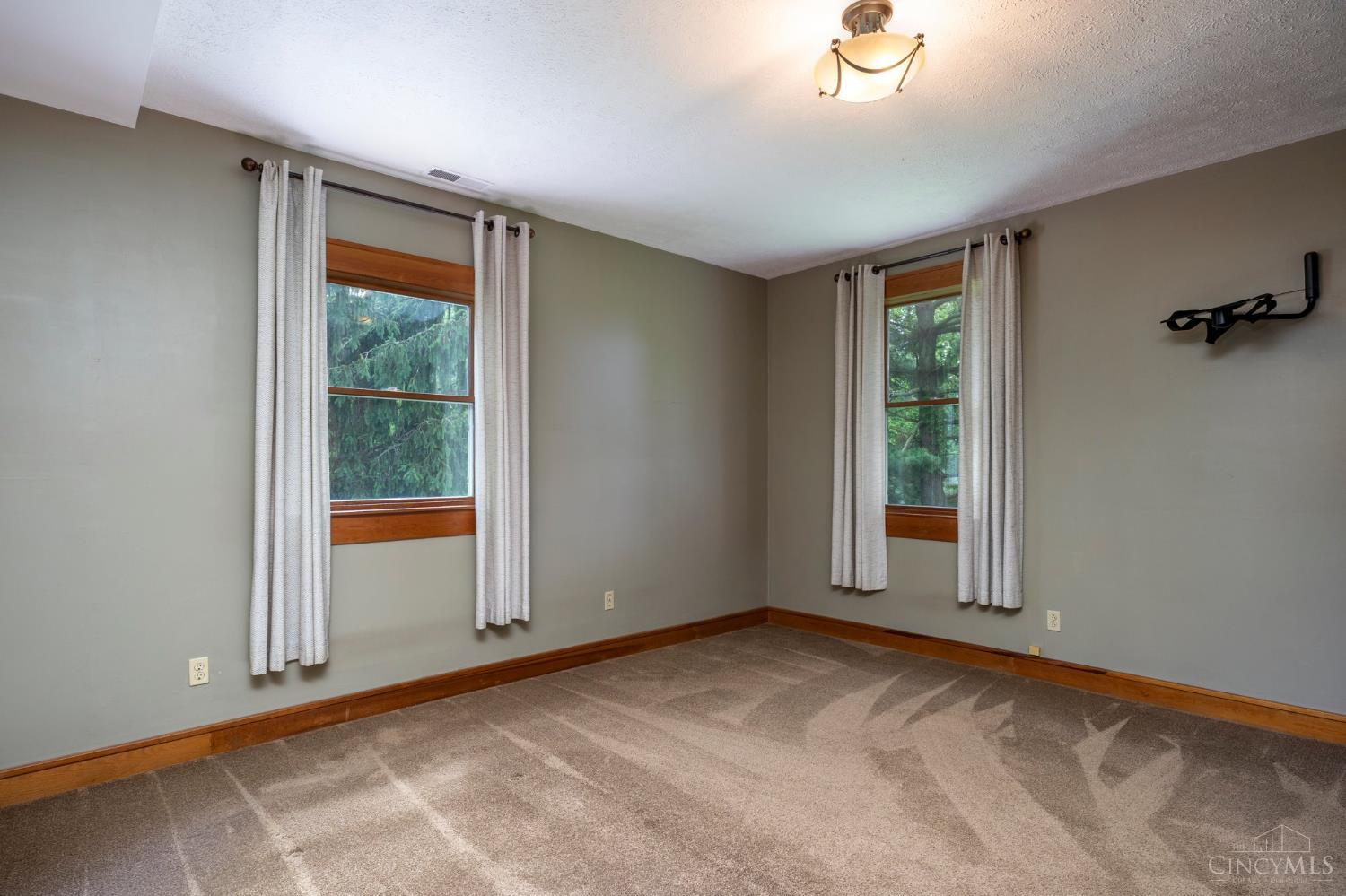 6043 Panhandle Road New Vienna, OH 45159 - Photo 10 of 76 Gallery Image 10