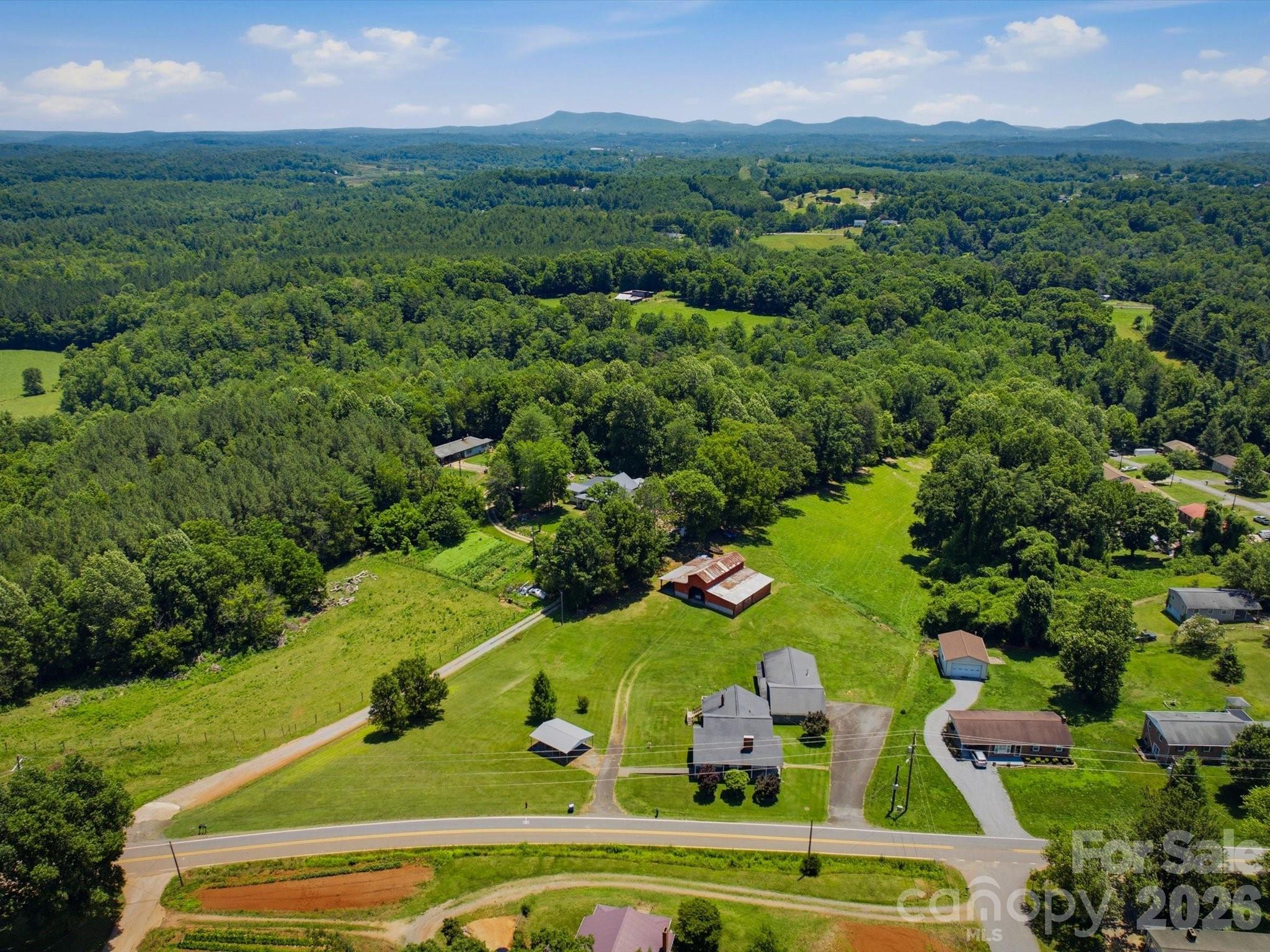 2401 Lail Road Morganton, NC 28655 - Photo 30 of 42