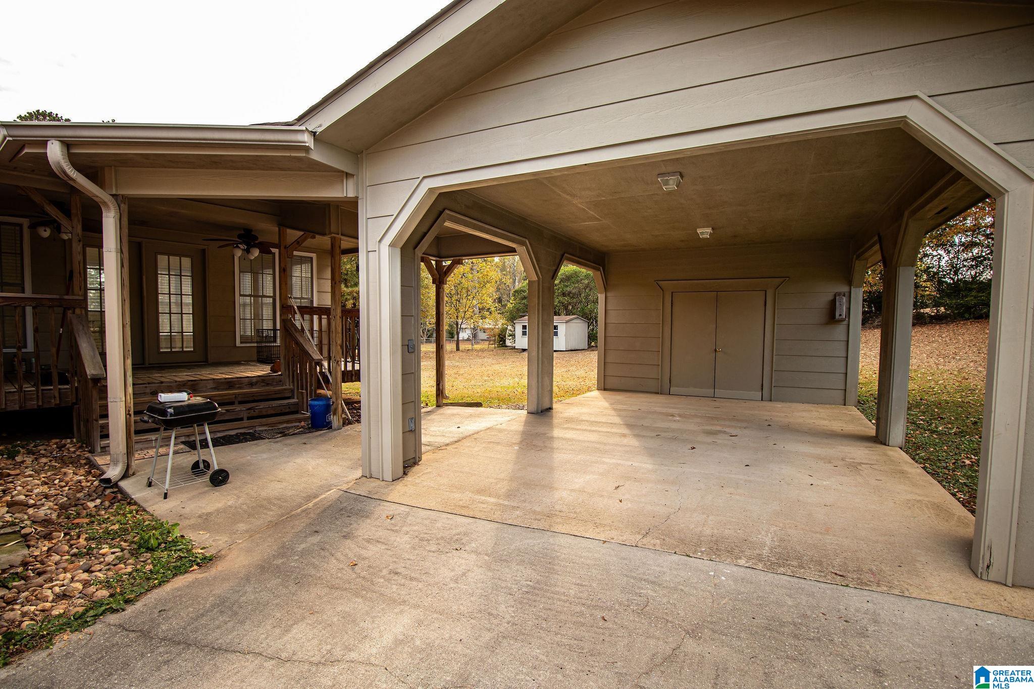 1304 Robertson Road Anniston, AL 36207 - Photo 15 of 43