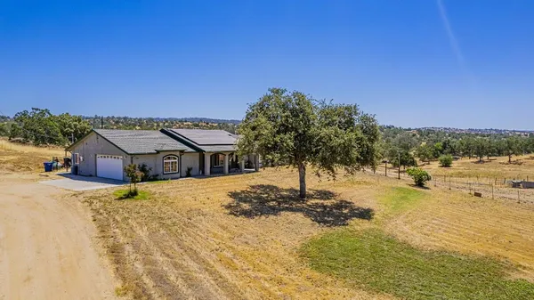 $529,000 | 35095 Rough Rider Way, Raymond, CA 93653