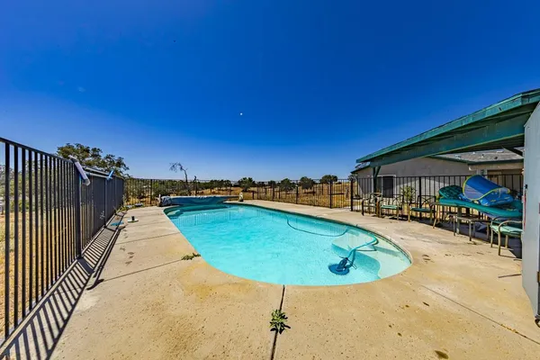$529,000 | 35095 Rough Rider Way, Raymond, CA 93653