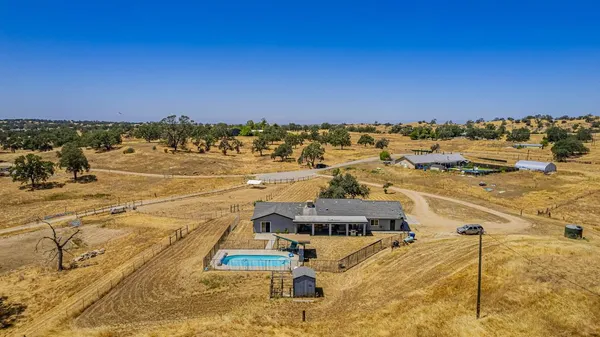 $529,000 | 35095 Rough Rider Way, Raymond, CA 93653