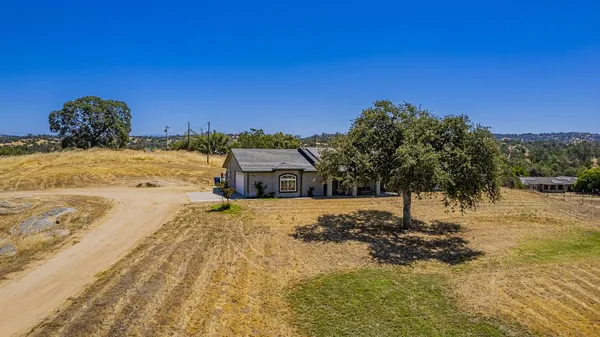 $529,000 | 35095 Rough Rider Way, Raymond, CA 93653