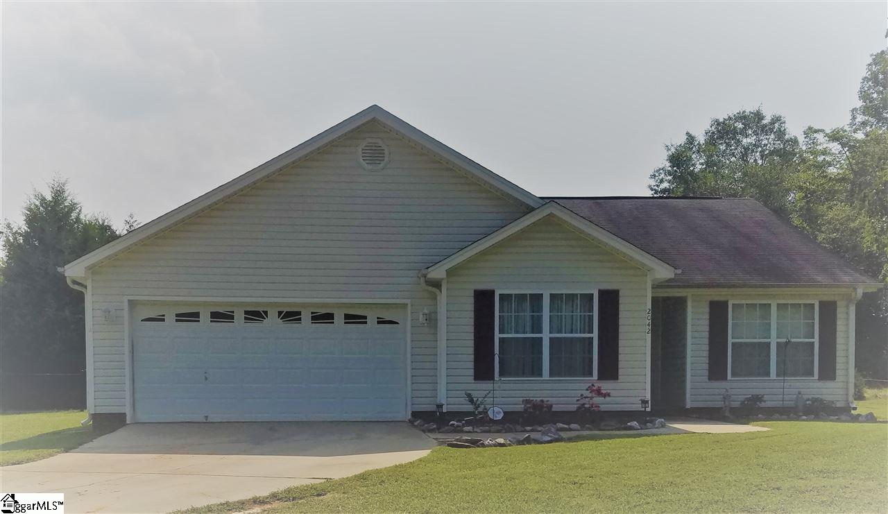 2042 Fairview Road Fountain Inn, SC 29644 - Photo 1 of 33