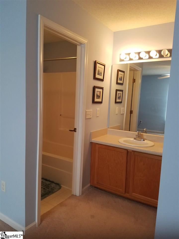 2042 Fairview Road Fountain Inn, SC 29644 - Photo 18 of 33