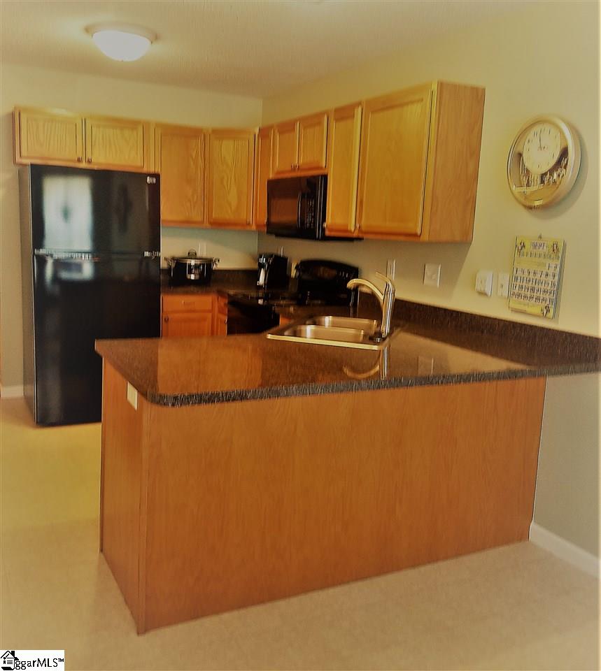 2042 Fairview Road Fountain Inn, SC 29644 - Photo 4 of 33