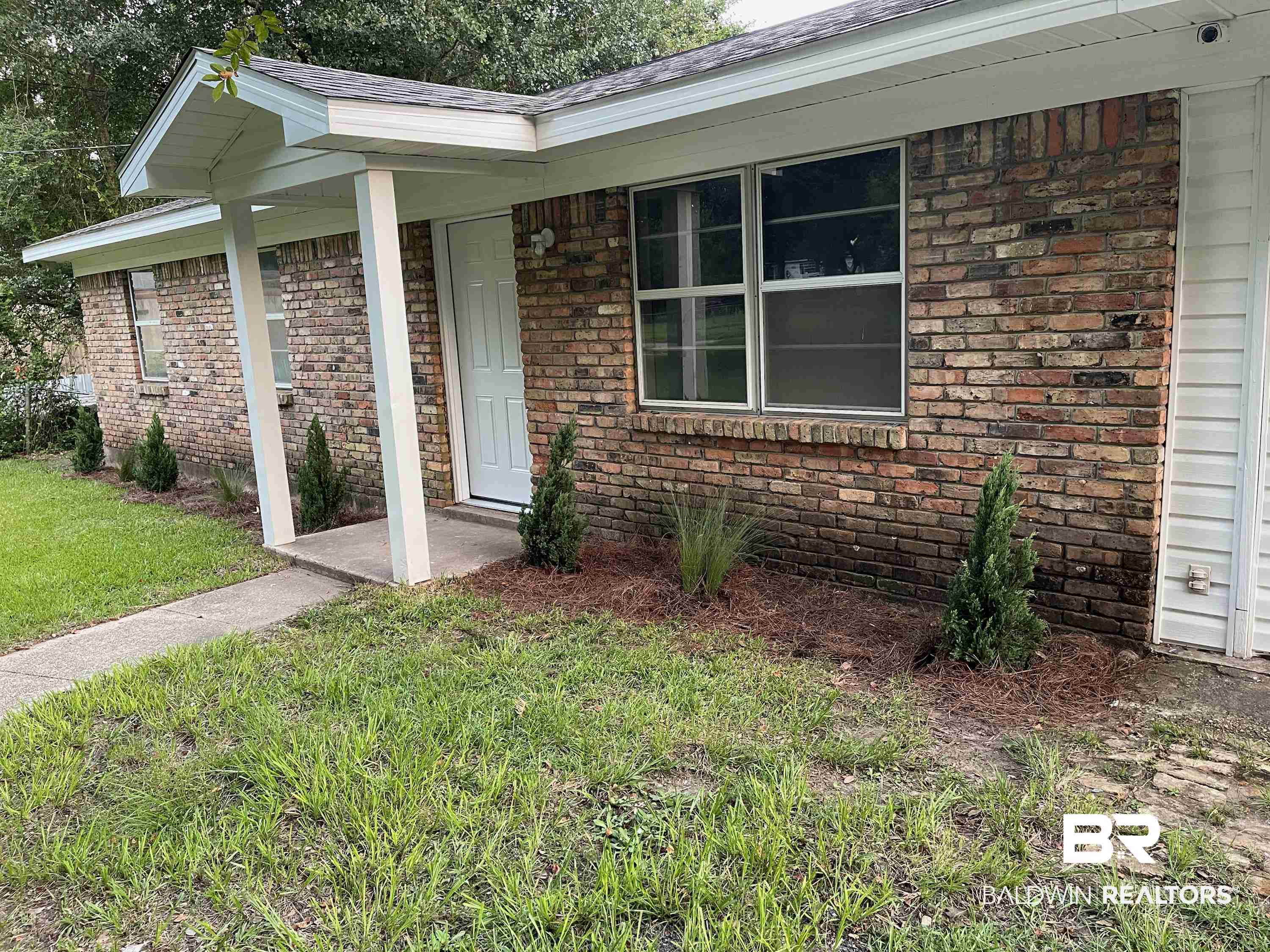 6481 Barnes Road Theodore, AL 36582 - Photo 2 of 16