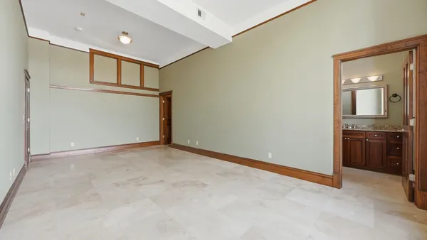 $425,000 | 1000 East M L King Boulevard, Unit 203, Chattanooga, TN 37403