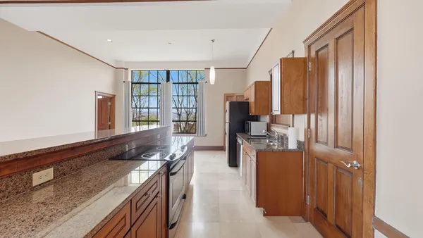 $425,000 | 1000 East M L King Boulevard, Unit 203, Chattanooga, TN 37403