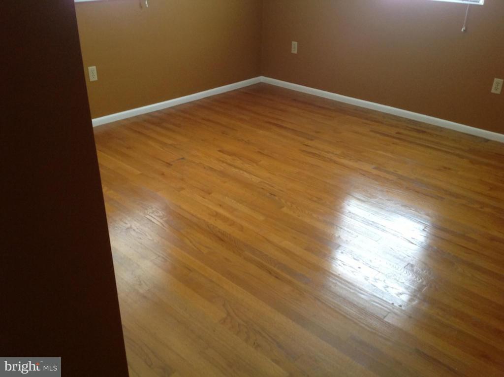 208 Swarthmore Drive Lititz, PA 17543 - Photo 10 of 18 Gallery Image 10