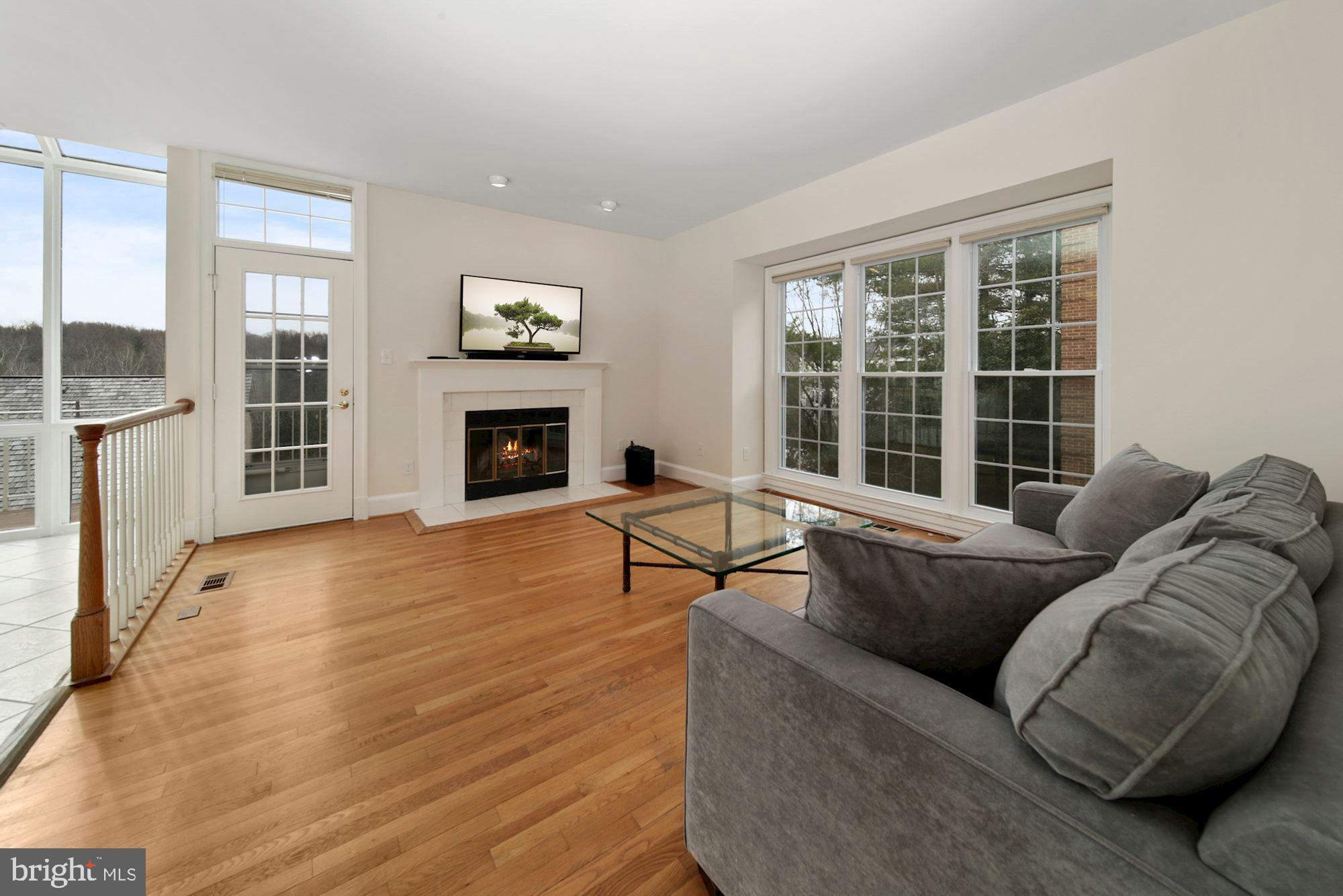 8020 Quarry Ridge Way Bethesda, MD 20817 - Photo 8 of 35 Family Roomd