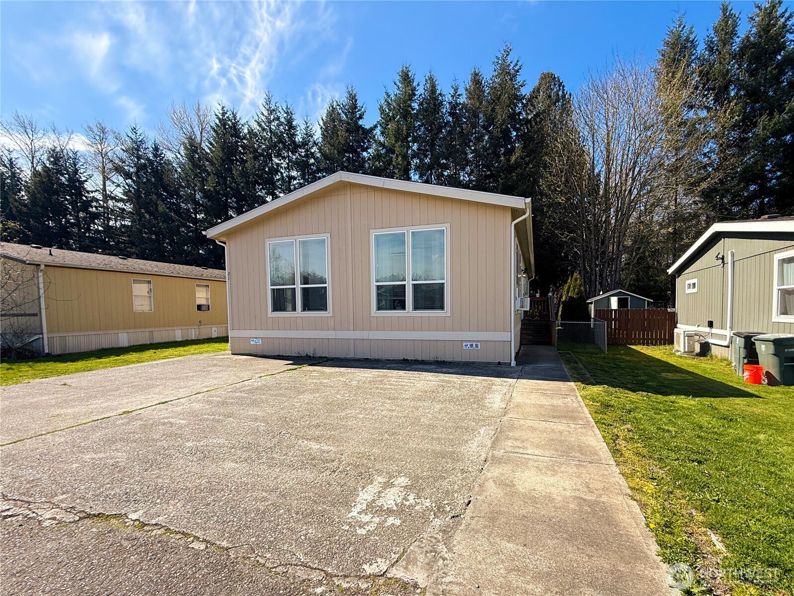 700 North Reed Street, Unit 21 Sedro-Woolley, WA 98284 - Photo 2 of 14