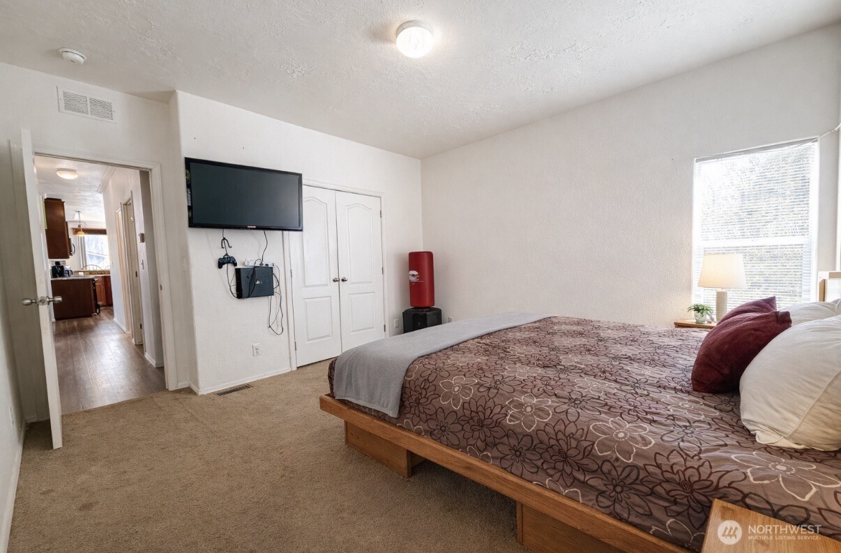 700 North Reed Street, Unit 21 Sedro-Woolley, WA 98284 - Photo 9 of 14