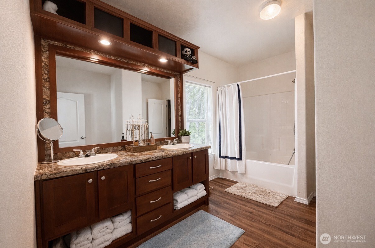 700 North Reed Street, Unit 21 Sedro-Woolley, WA 98284 - Photo 10 of 14