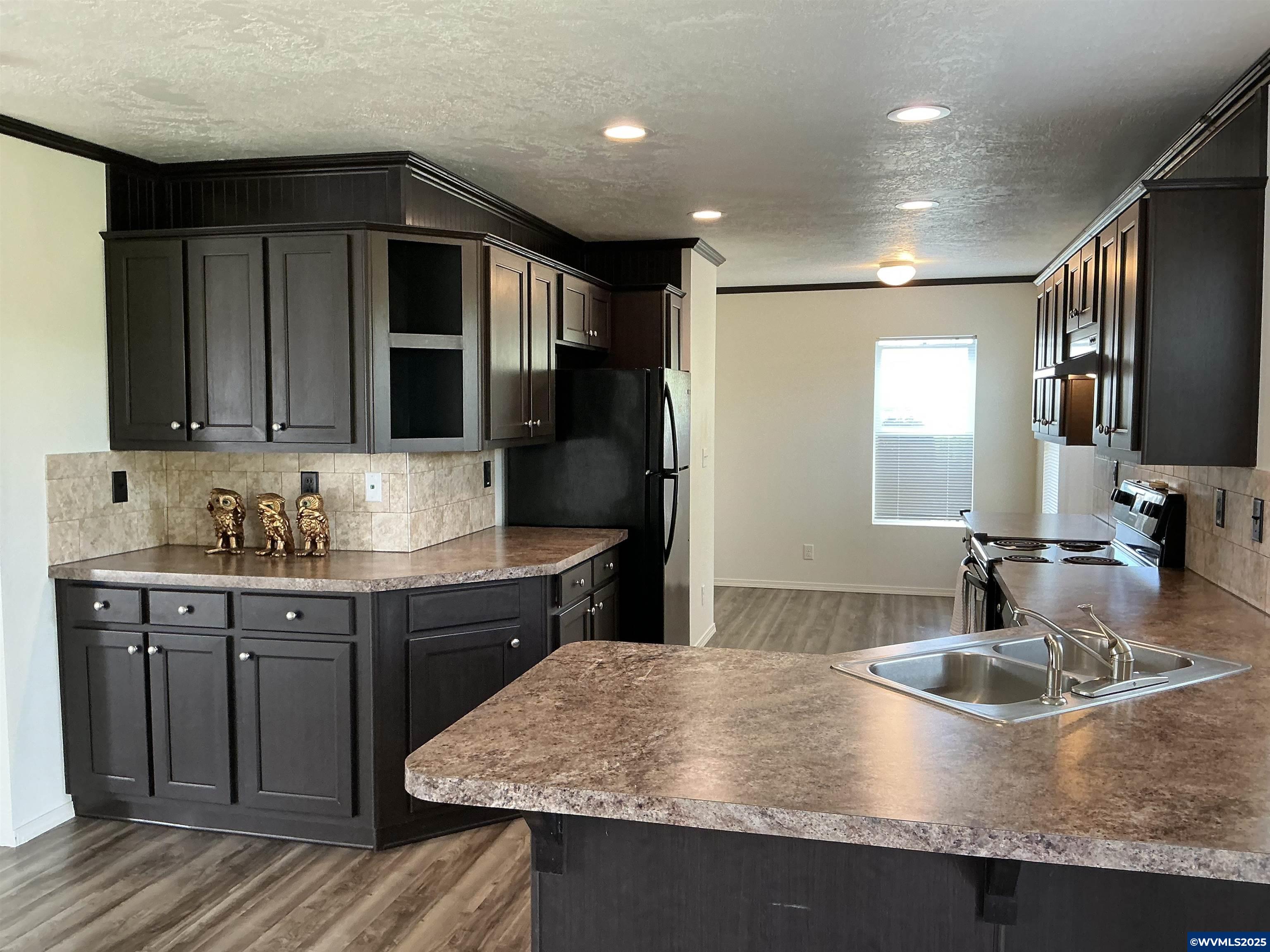 5422 Portland Road Northeast, Unit 139 Salem, OR 97305 - Photo 10 of 26 Gallery Image 10